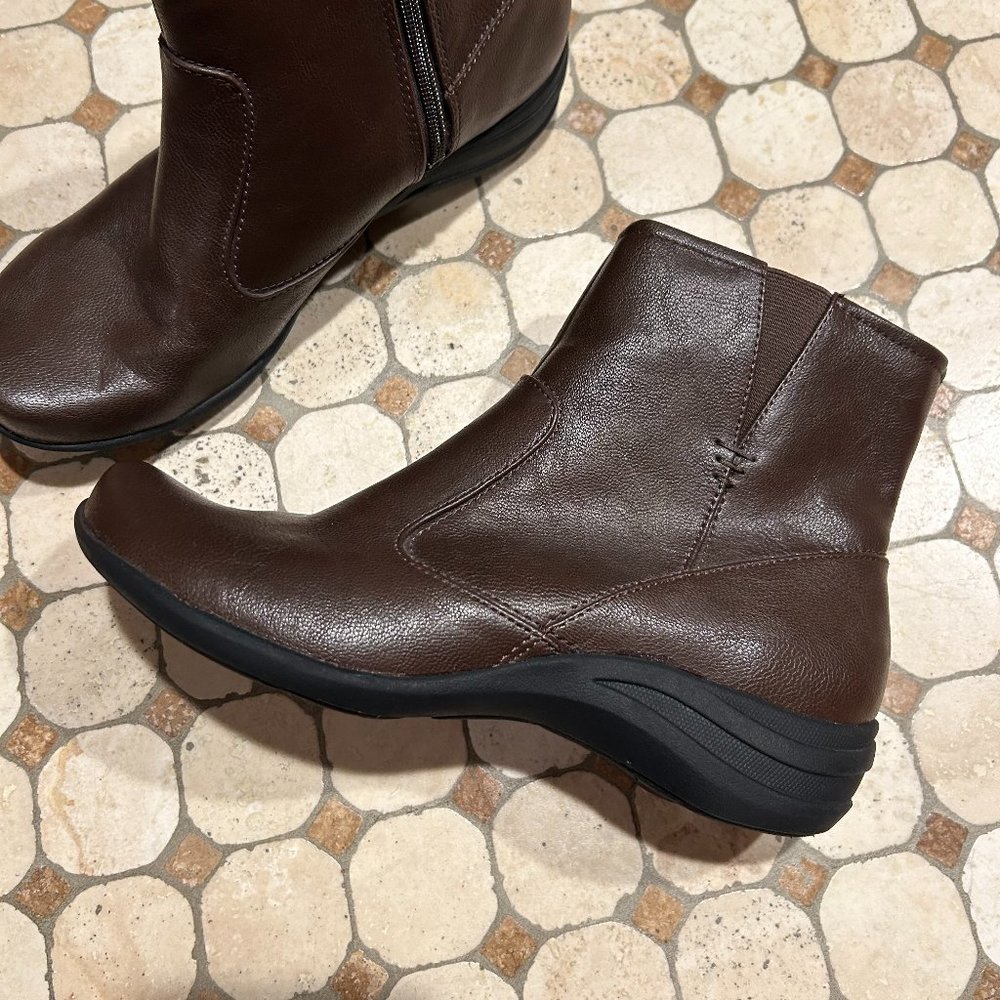 Hush Puppies Ankle Boots Womens Size 8.5 Brown Leather